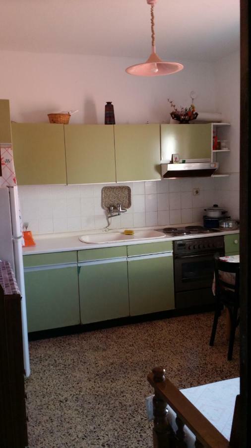 Grigorios Apartments Vrasná Eksteriør bilde