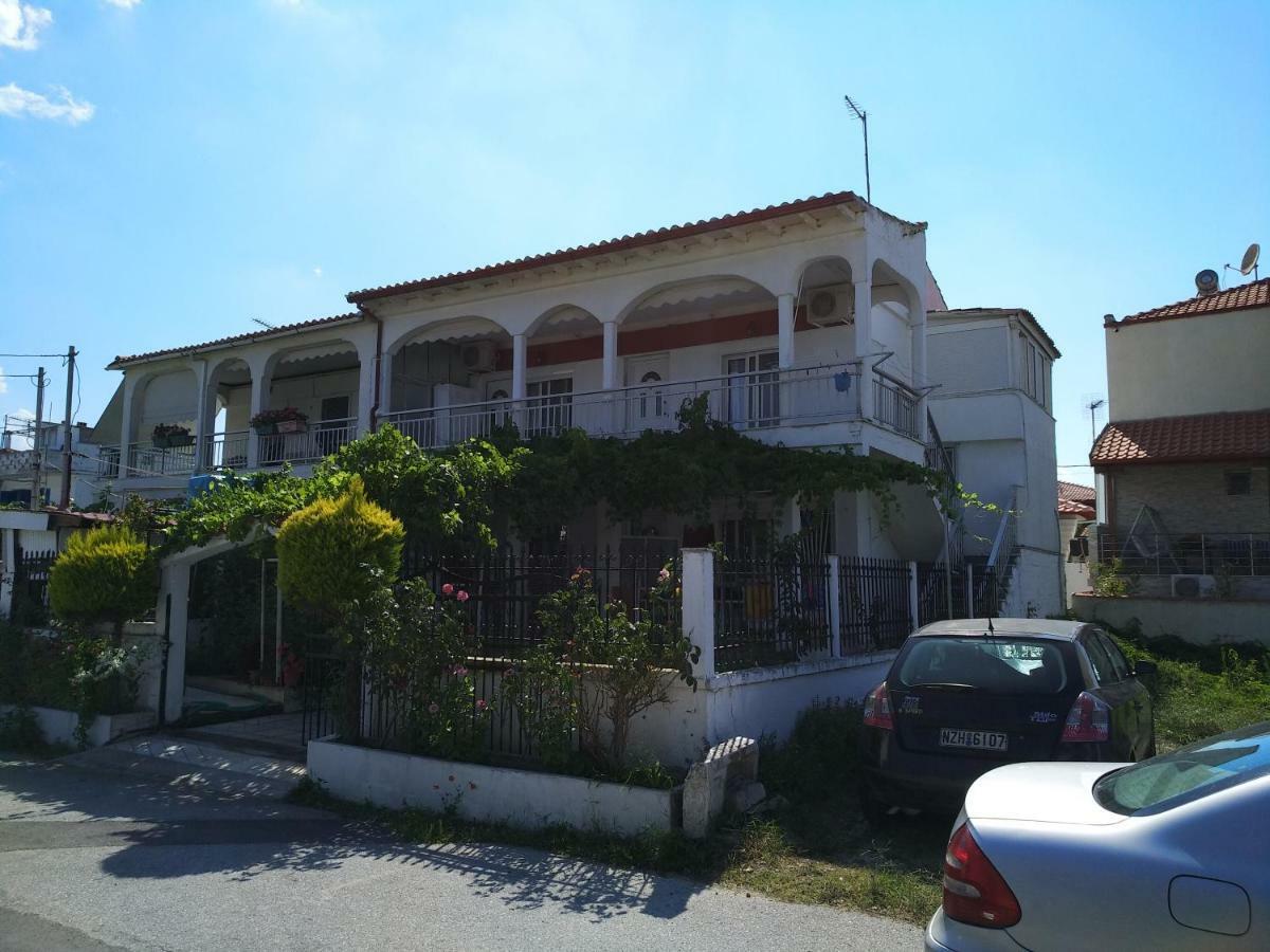 Grigorios Apartments Vrasná Eksteriør bilde