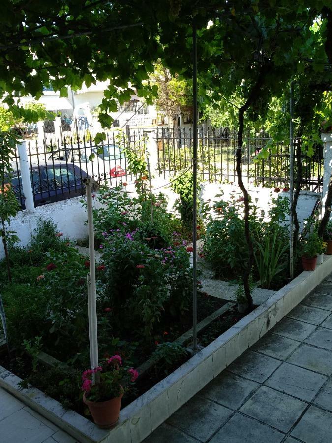 Grigorios Apartments Vrasná Eksteriør bilde
