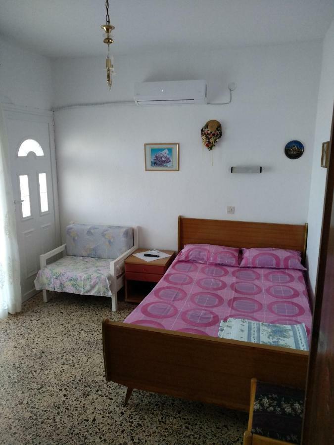 Grigorios Apartments Vrasná Eksteriør bilde